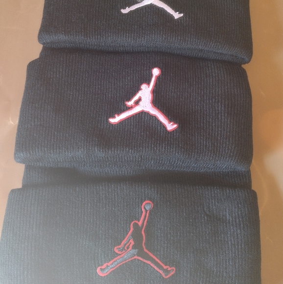 no brand Other - Set of 3 beanie caps